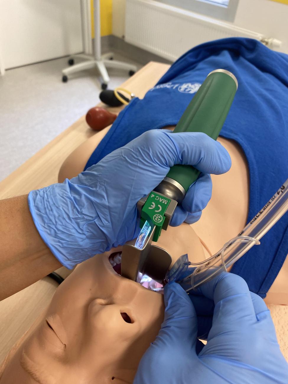 intubation